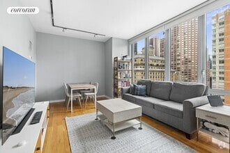 Building Photo - 310 W 52nd St