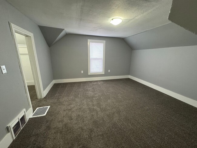 Building Photo - Brand-New 4-Bedroom Home in Moline – Moder...