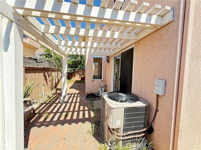 Building Photo - 1250 Kinnow Ct