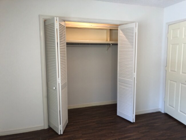 Building Photo - 4816 Gretna Green Ln