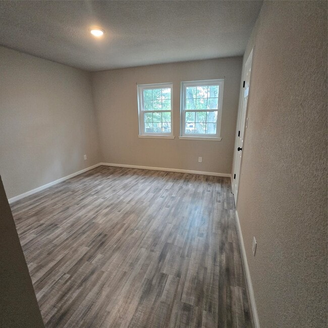 Building Photo - 8355 Nairn St