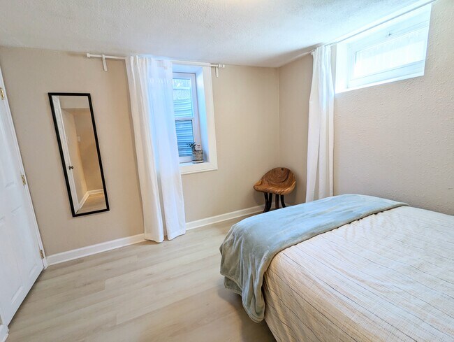 Bedroom 3 - Garden View - 754 Albion St