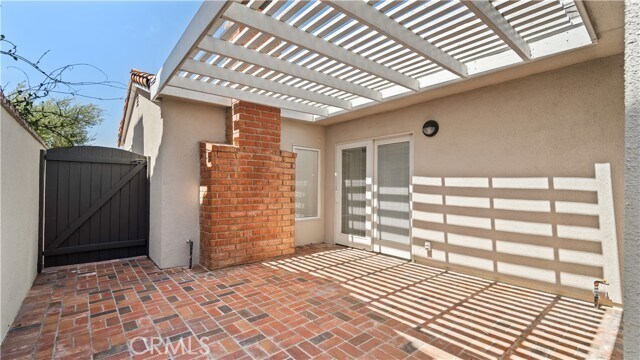 Building Photo - 304 Larkspur Ave