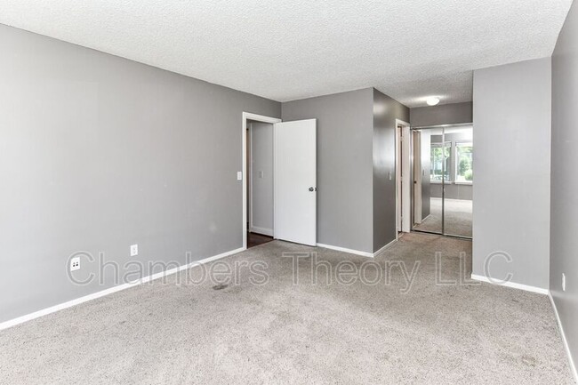 Building Photo - 11729 Summerchase Cir