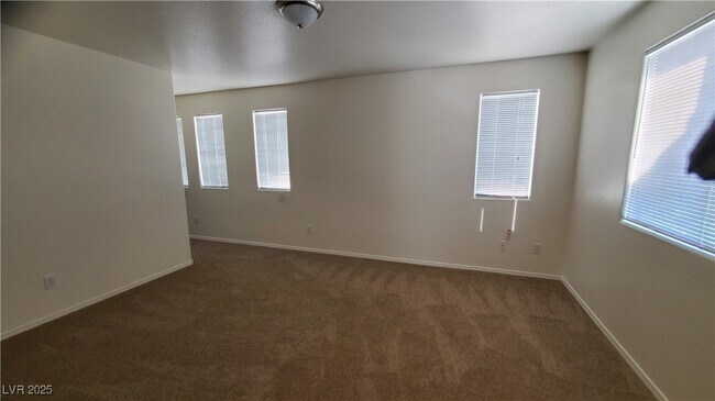 Building Photo - 962 Grand Cerritos Ave
