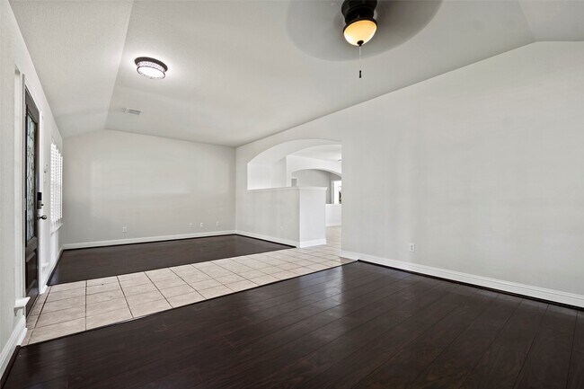 Building Photo - 2123 Enchanted Park Ln
