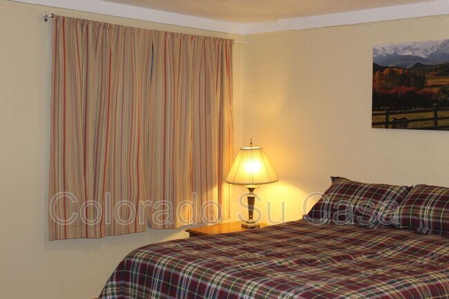 Building Photo - 360 W Rockrimmon Blvd