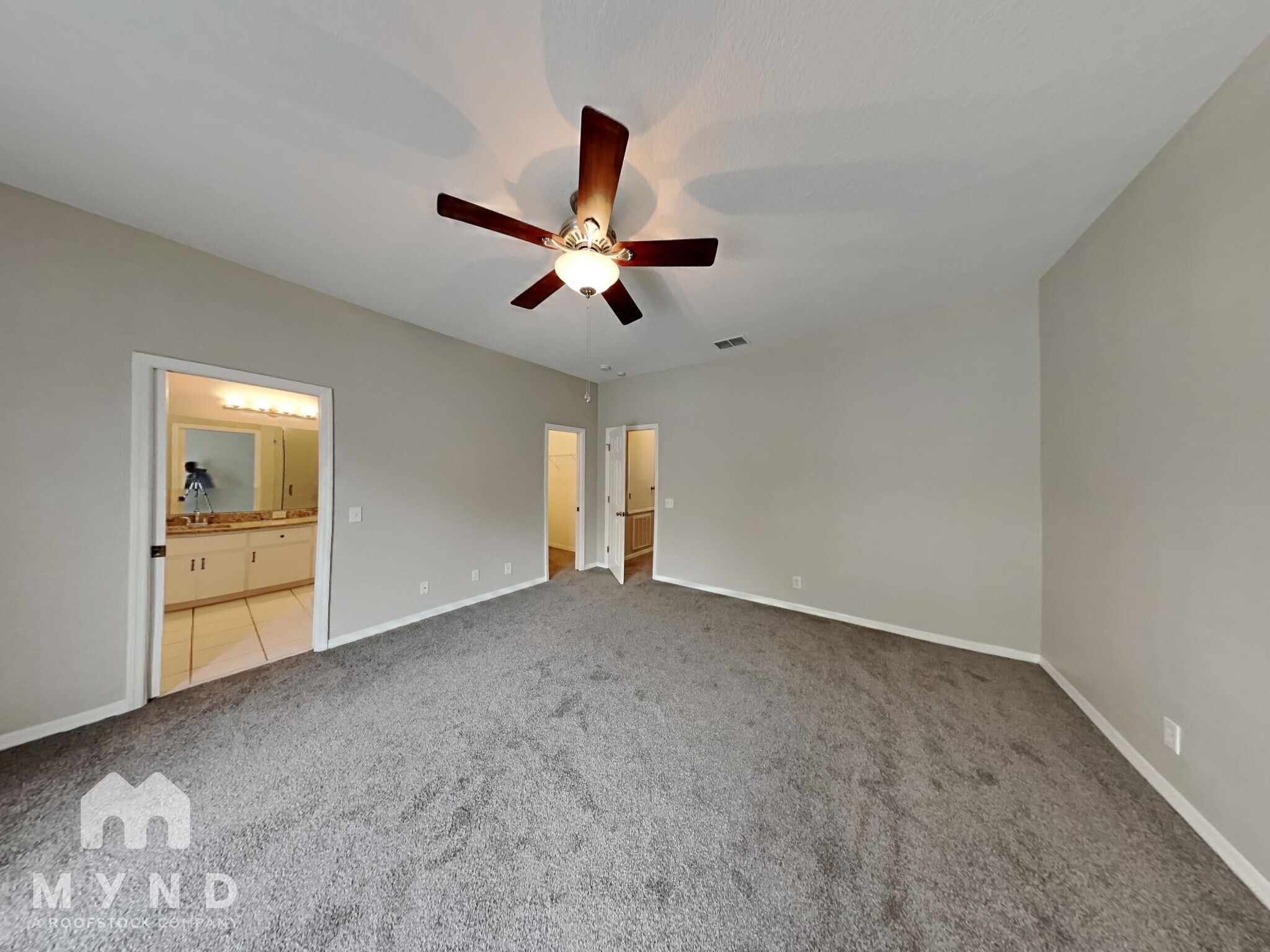 Building Photo - 12042 Lake Allen Dr