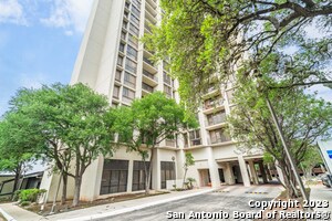 Building Photo - 7701 Wurzbach Rd