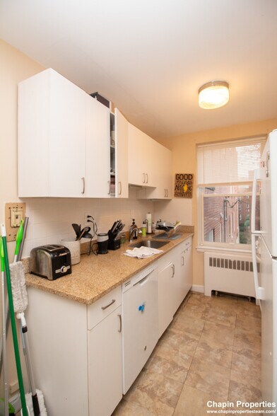 Building Photo - 38 Dean Rd