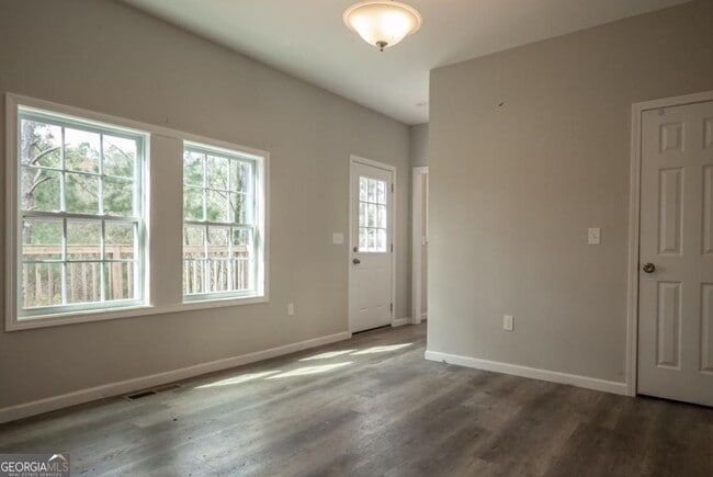 Building Photo - 2446 Remington Dr