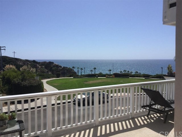 Building Photo - 244 Avenida Lobeiro