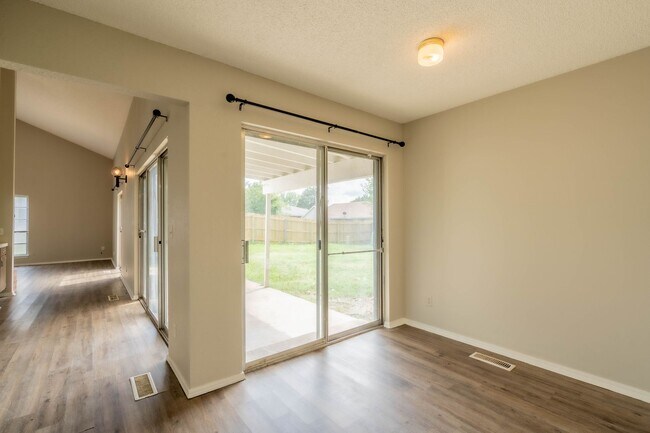 Building Photo - S Darlington Duplex