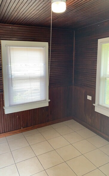 office at entrance from stairs - 2243 Gilmore St