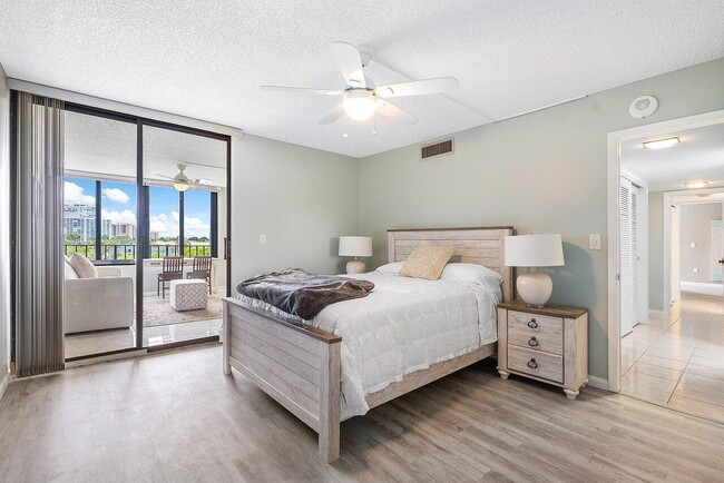 Building Photo - 1401 S Ocean Blvd