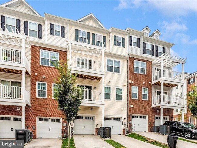 Building Photo - 9374 Seney Ln