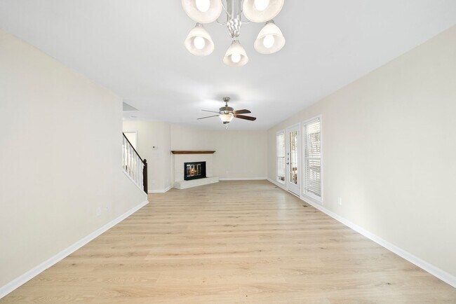 Building Photo - 6108 New Market Way