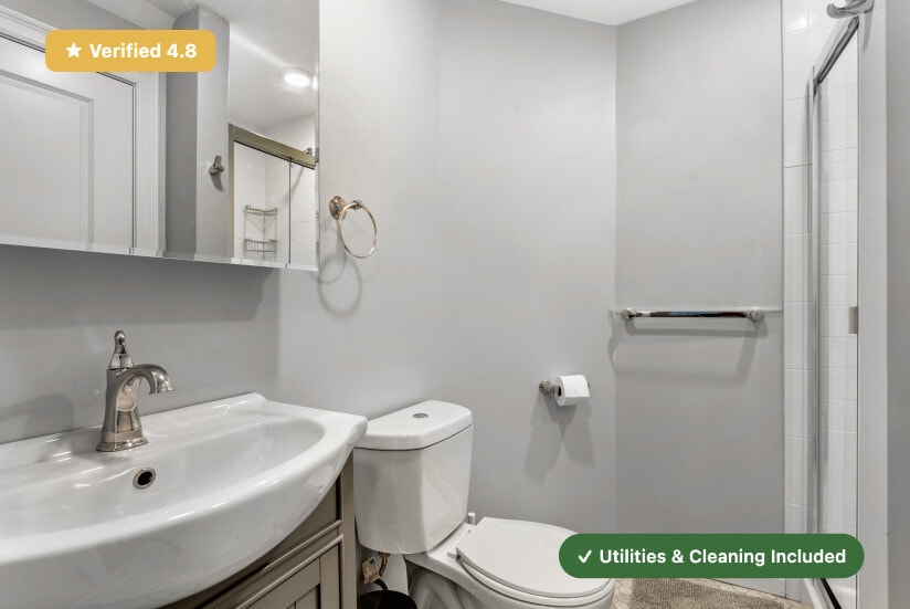 Building Photo - Furnished Bedroom with Private Bath in East Boston