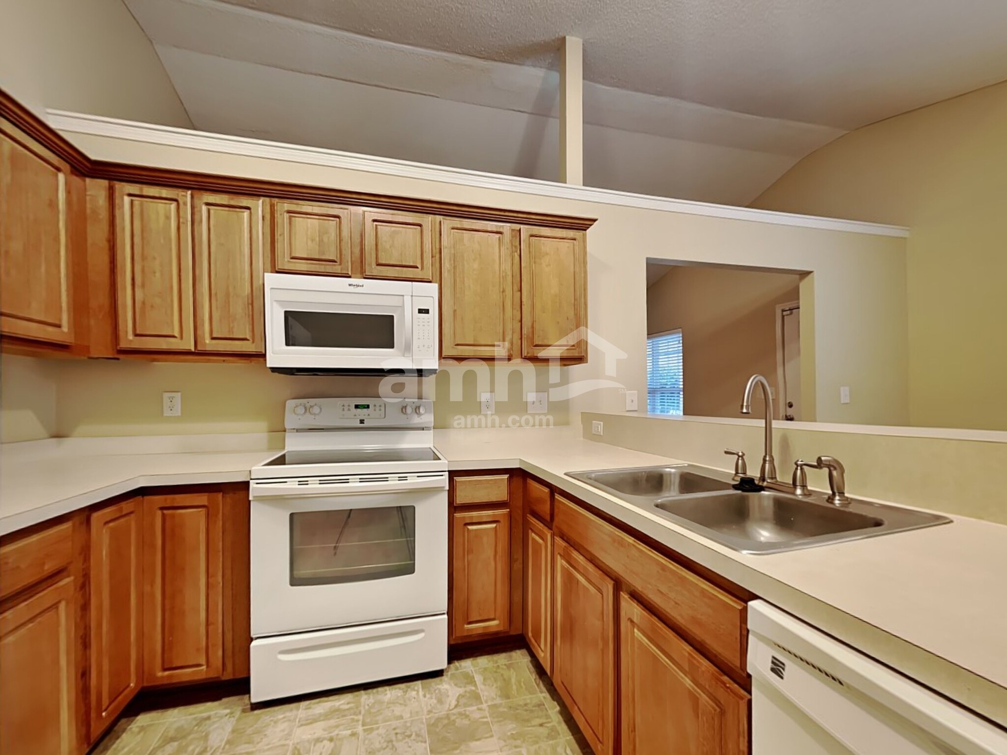 Building Photo - 136 Trickle Dr