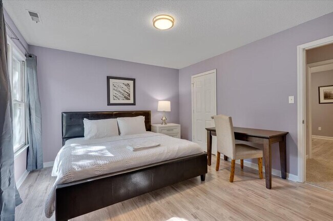 Building Photo - 4423 American Dr