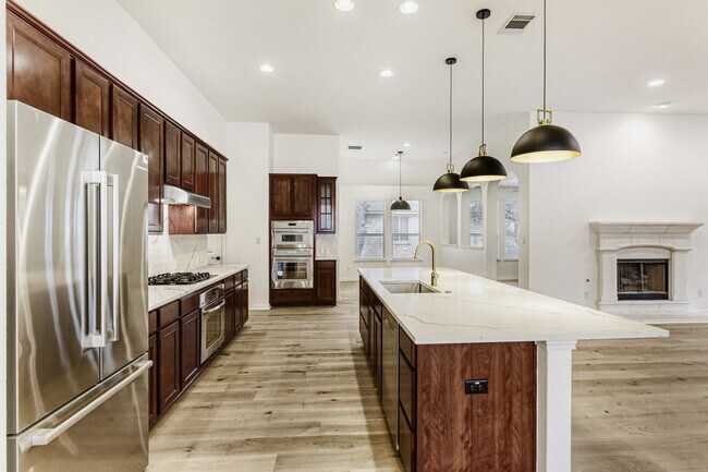 Building Photo - 5013 Pyrenees Pass