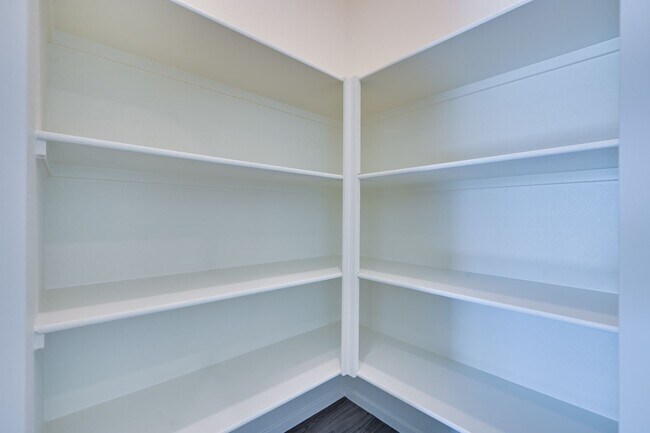 Building Photo - NW 3 Bedroom Townhouse!! Gated Community Pool!! 2 Car Garage!!! No Carpet downstairs.