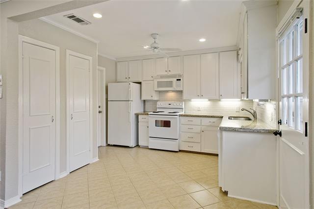 Building Photo - 3767 Manana Dr