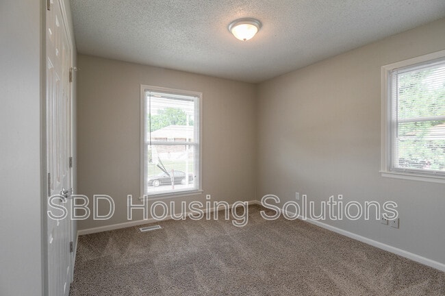 Building Photo - 16317 E 28th St S