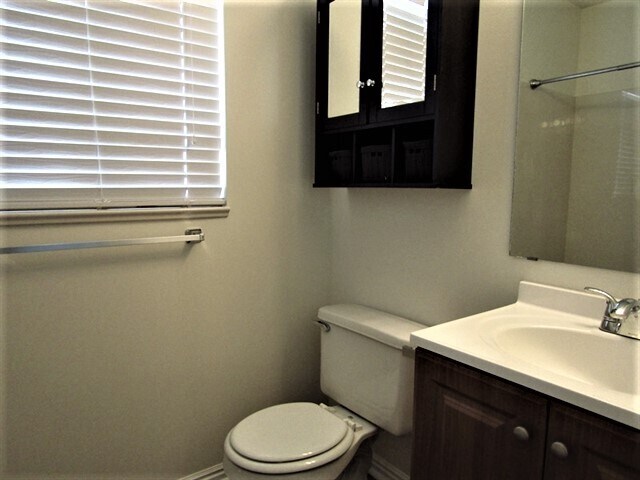 Building Photo - 1163 780 W