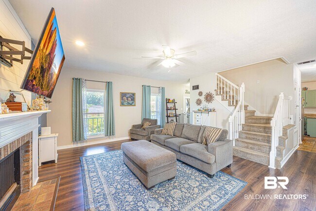Building Photo - 118 Donna Cir