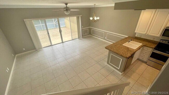 Building Photo - 2039 Tarpon Lake Way