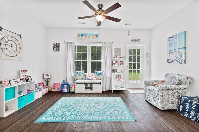 Building Photo - Spacious Home in Barons Bluff North