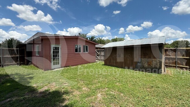Building Photo - 2438 Kimberly Dr