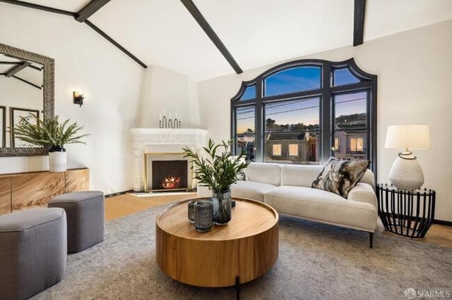 Building Photo - 1831 22nd Ave