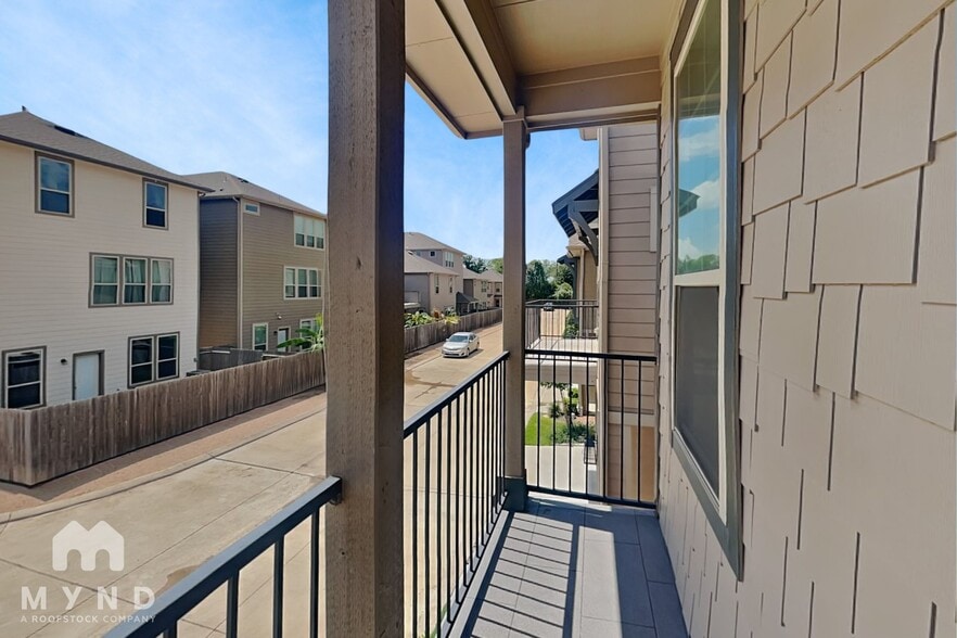 Building Photo - 3112 Founders Rock Dr