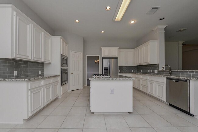 Building Photo - 2387 Marina View Way