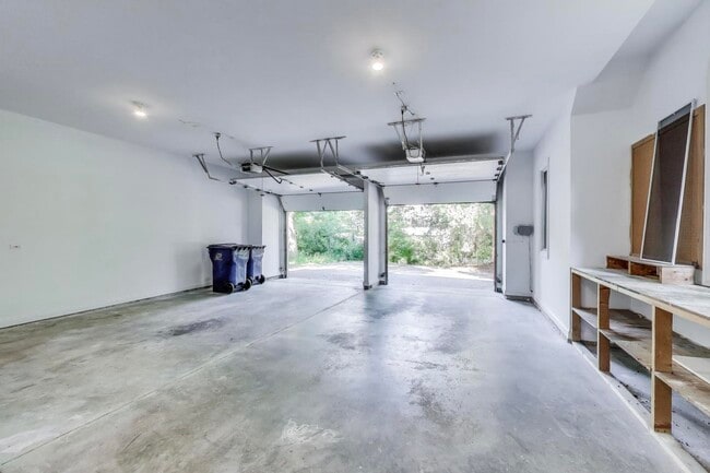 Building Photo - 1620 Timber Woods Ln