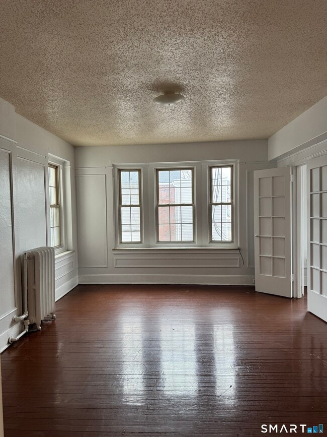 Building Photo - 144 Grove St