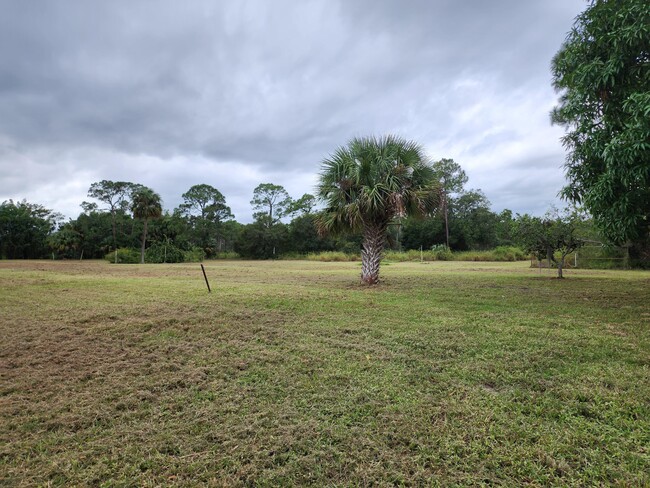 Building Photo - 4910 Ralls Dr