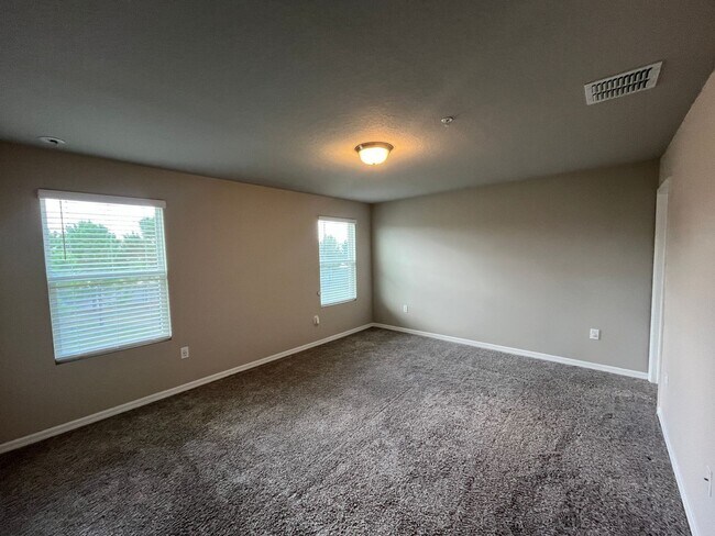 Building Photo - 2443 Sweet Viburnum Wy