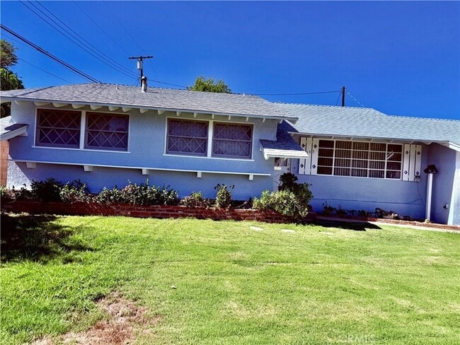 Building Photo - 11543 Swinton Ave