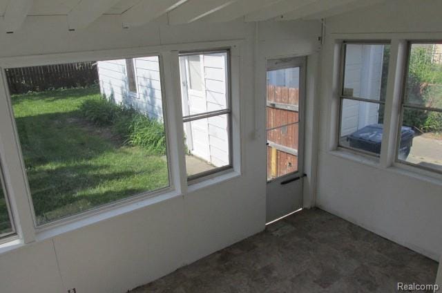Building Photo - 613 Riverbank St