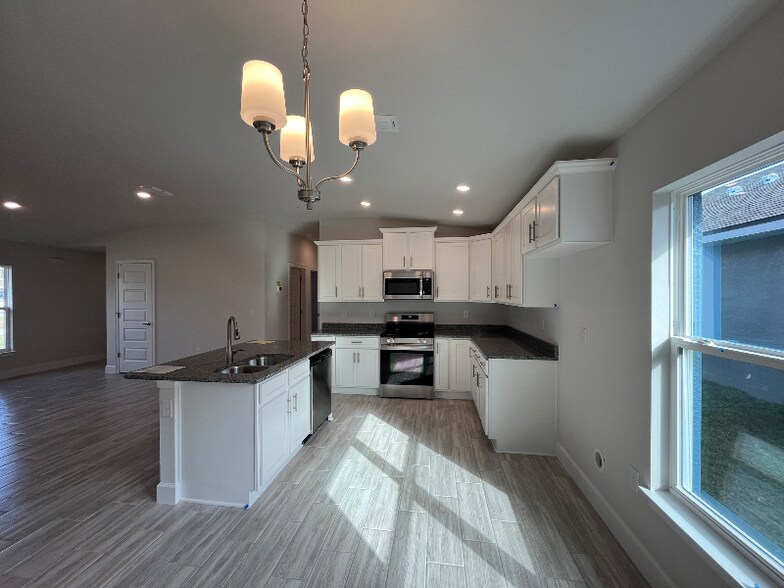 Building Photo - 36132 Trinity Glade Rd