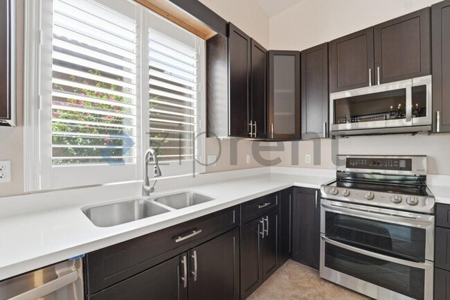 Building Photo - 10457 E Star of the Desert Dr