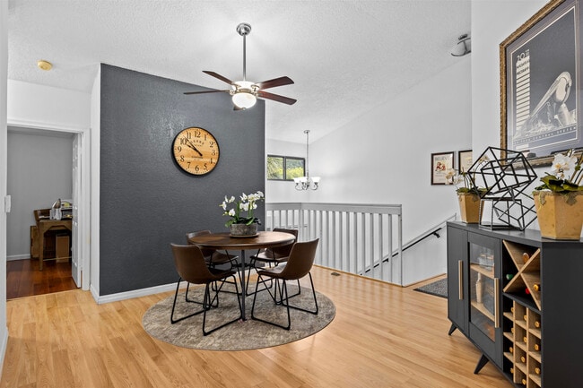 Building Photo - 15 Vía De Casas Sur