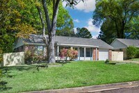 Building Photo - 3 bed 2 bath recently renovated in Southaven
