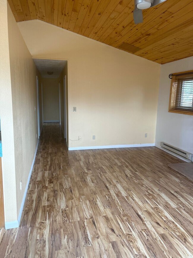 Building Photo - Calhan 3 bed, 2 bath house on 5.56 acres