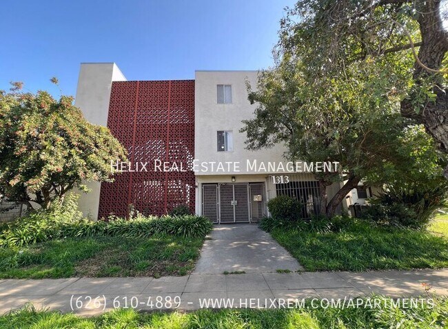 Primary Photo - 1313 Huntington Dr