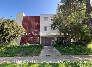 Building Photo - 1313 Huntington Dr