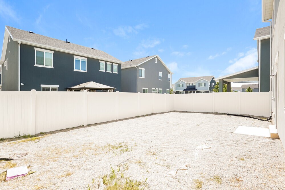 Building Photo - 2087 W 3290 S